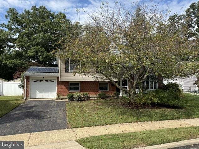 62 Lakeview Court - Photo 0