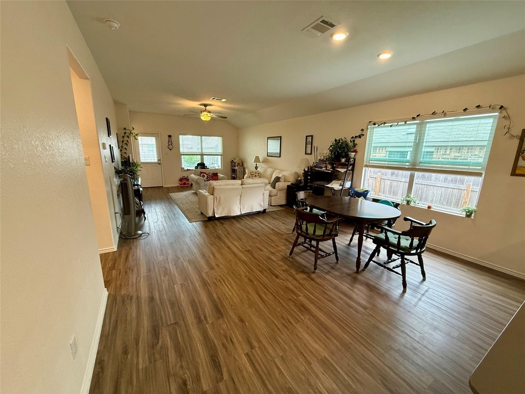 5612 Bellissima Way - Photo 7