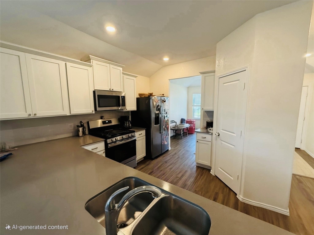 5612 Bellissima Way - Photo 4