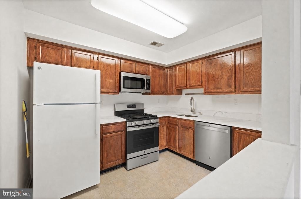104 Heritage Boulevard - Photo 4