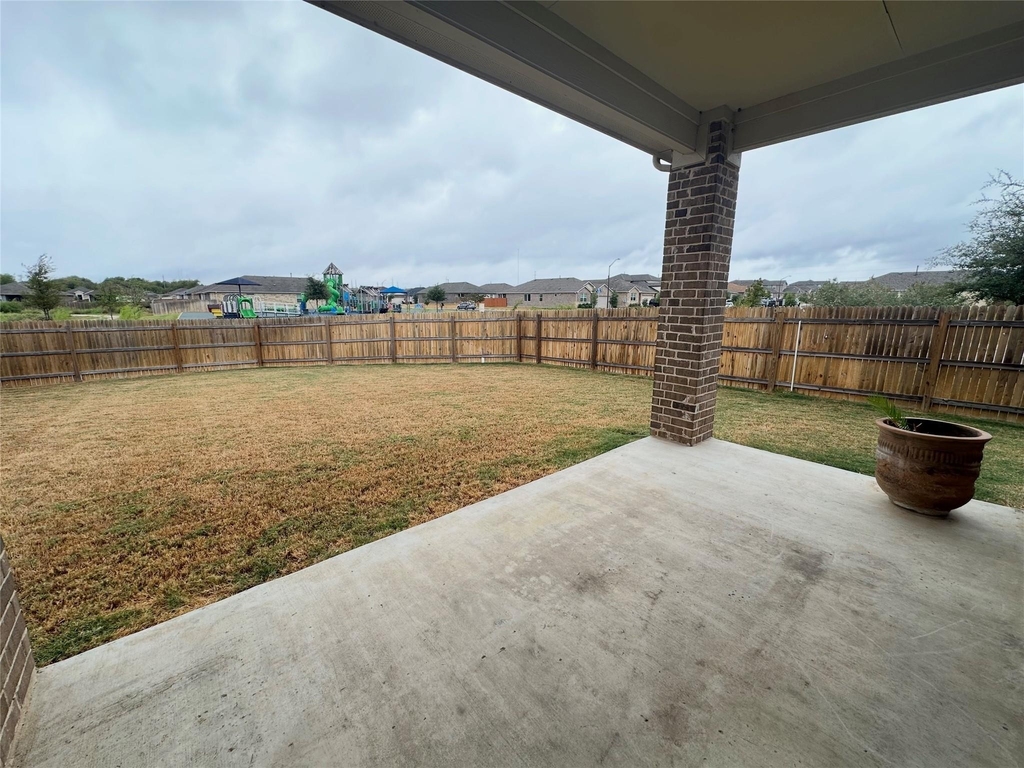 433 Brody Ln - Photo 18