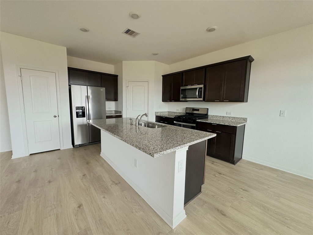 433 Brody Ln - Photo 7