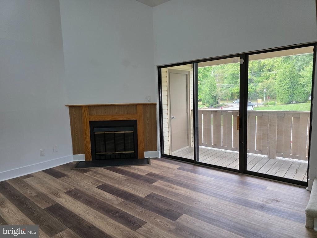 606 The Woods - Photo 2
