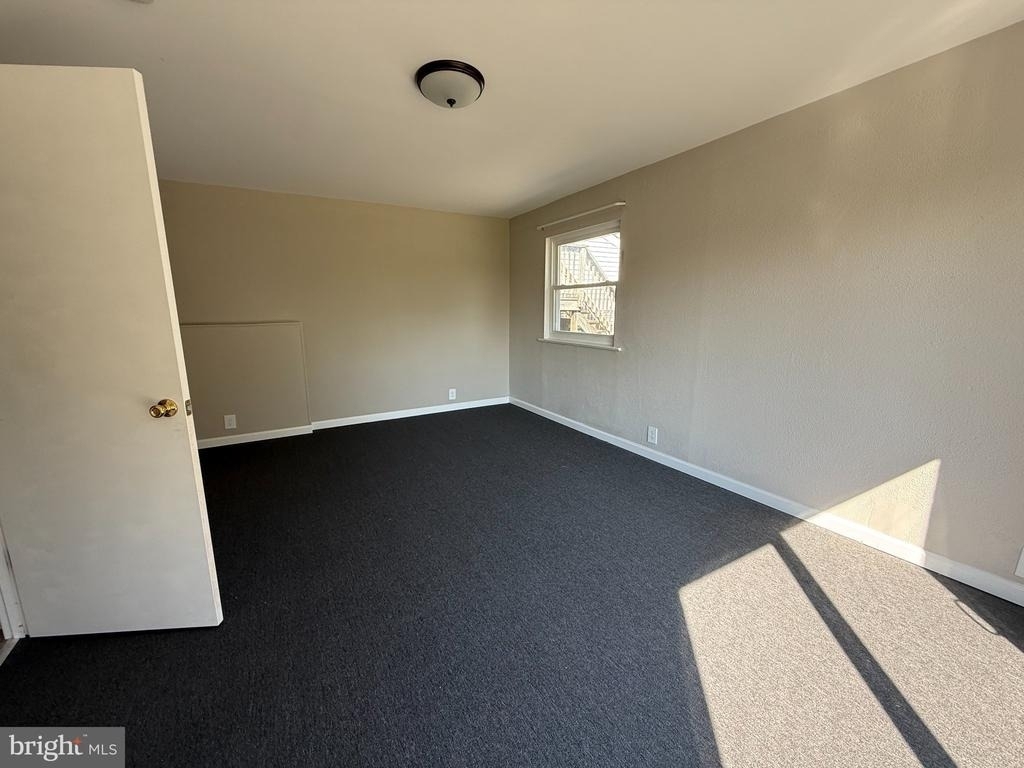 504 New Freedom Road - Photo 3