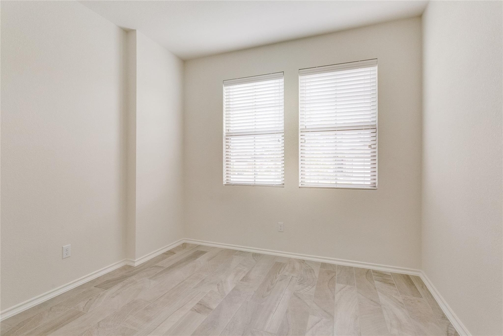 9100 Garnet Dr - Photo 17