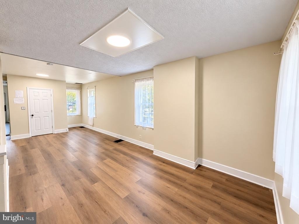 264 6th Avenue - Photo 5