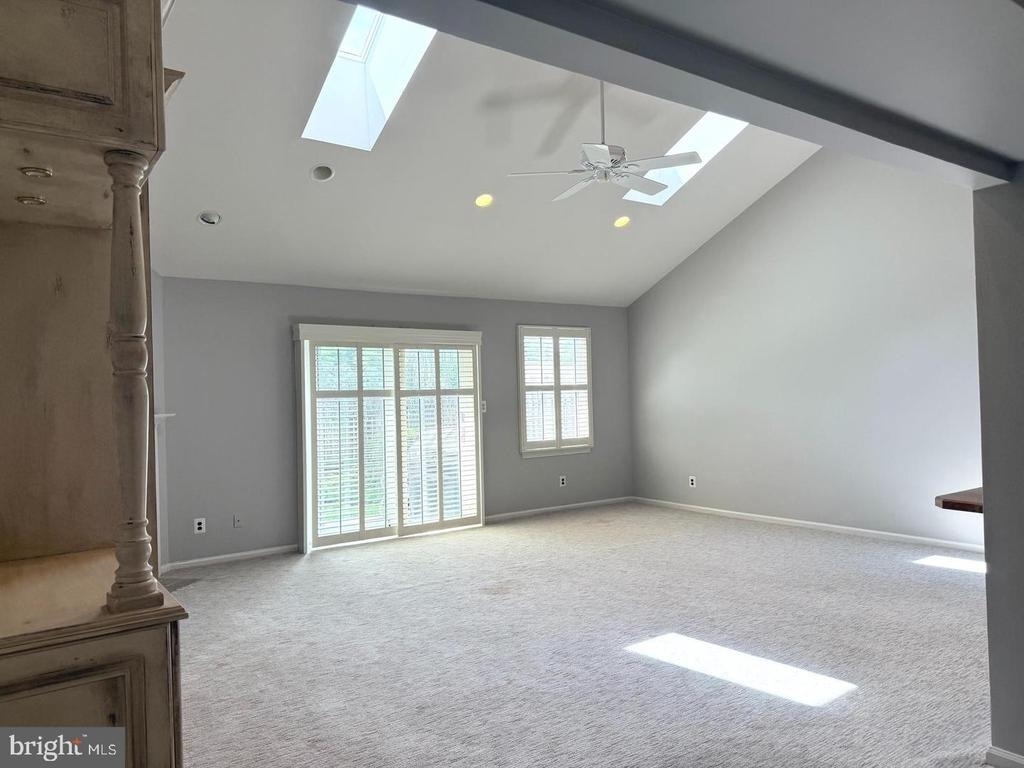 208 Hazelwood Lane - Photo 4