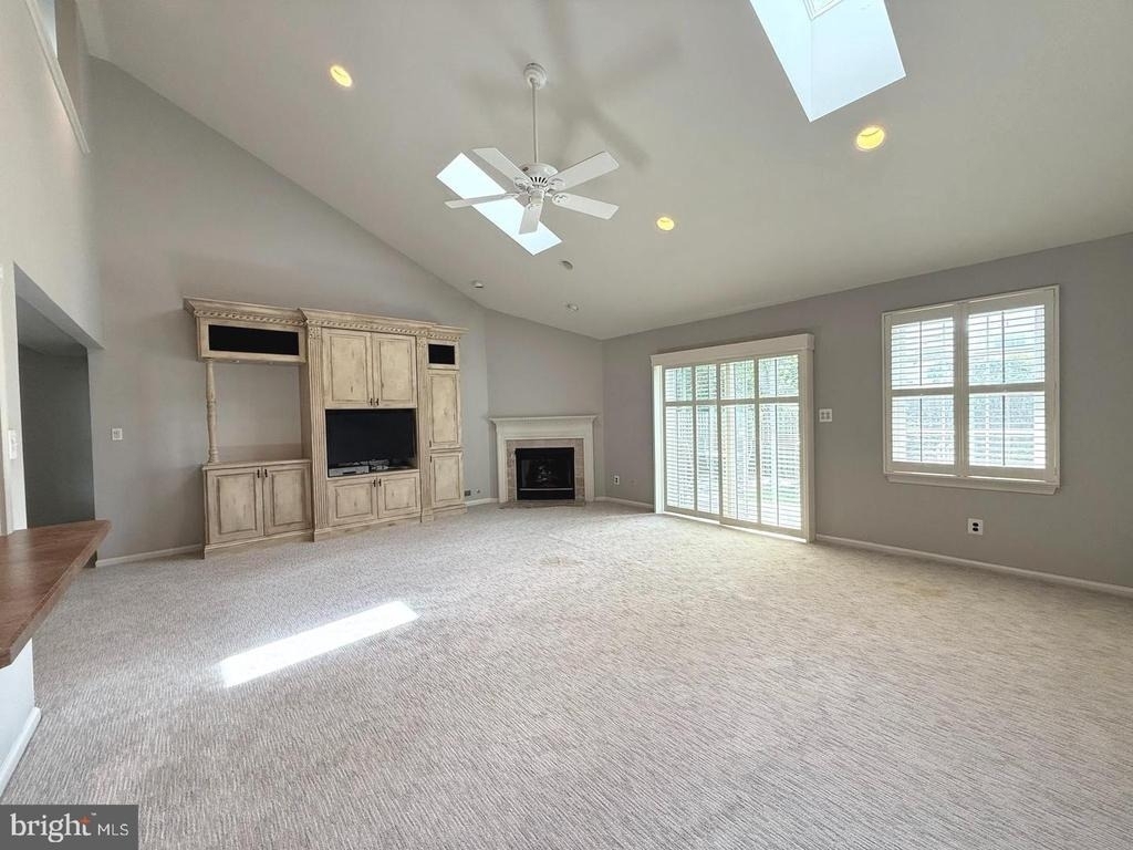 208 Hazelwood Lane - Photo 5