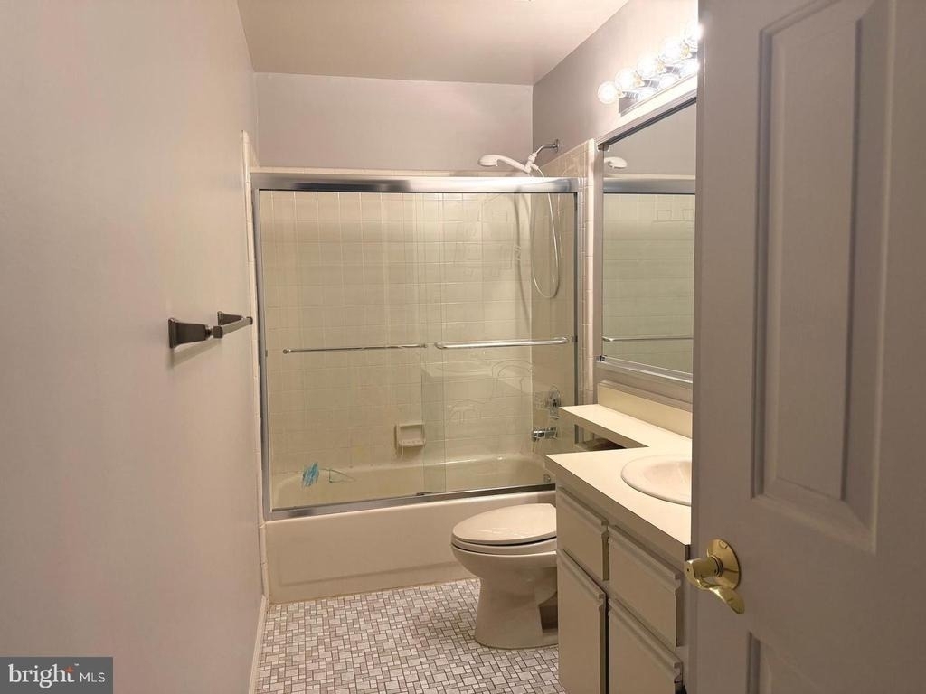 208 Hazelwood Lane - Photo 19