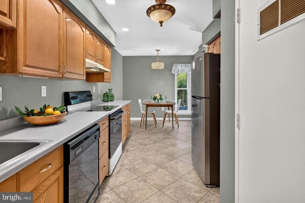 24 Dorset Drive - Photo 5