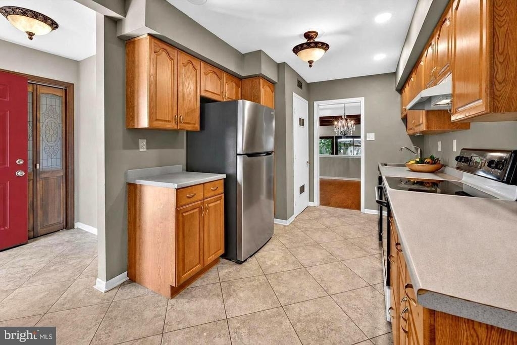 24 Dorset Drive - Photo 3