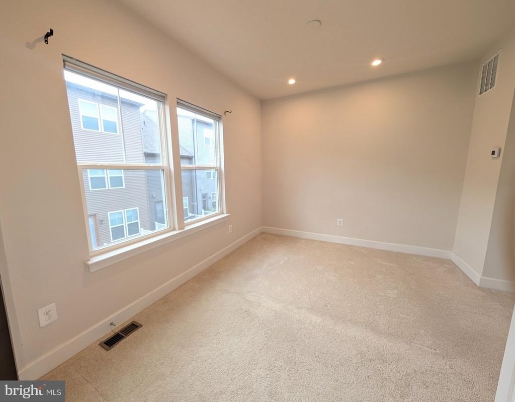 3511 Carnaby Street - Photo 10