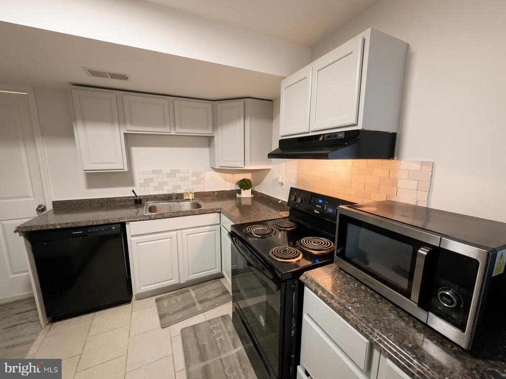 13208 Burleigh Street - Photo 6