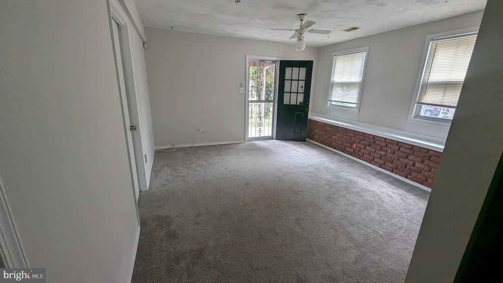 8903 Blackbriar Court - Photo 17