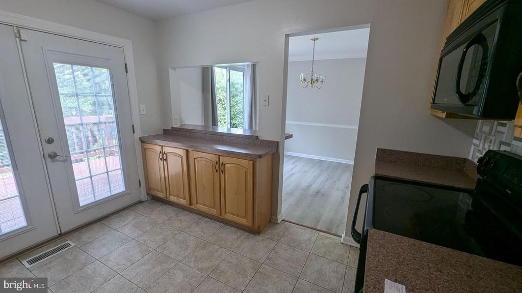 8903 Blackbriar Court - Photo 6