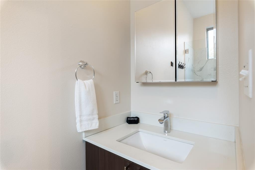 2612 Carnarvon Ln - Photo 22