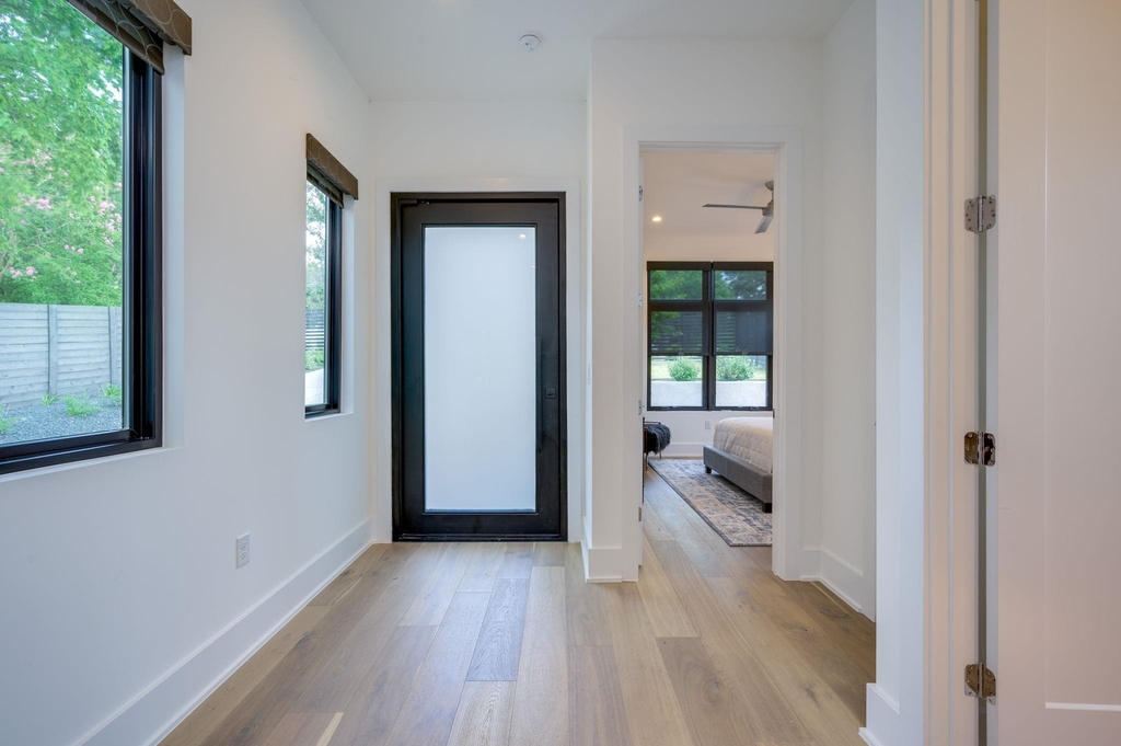 2415 Mccall Rd - Photo 4