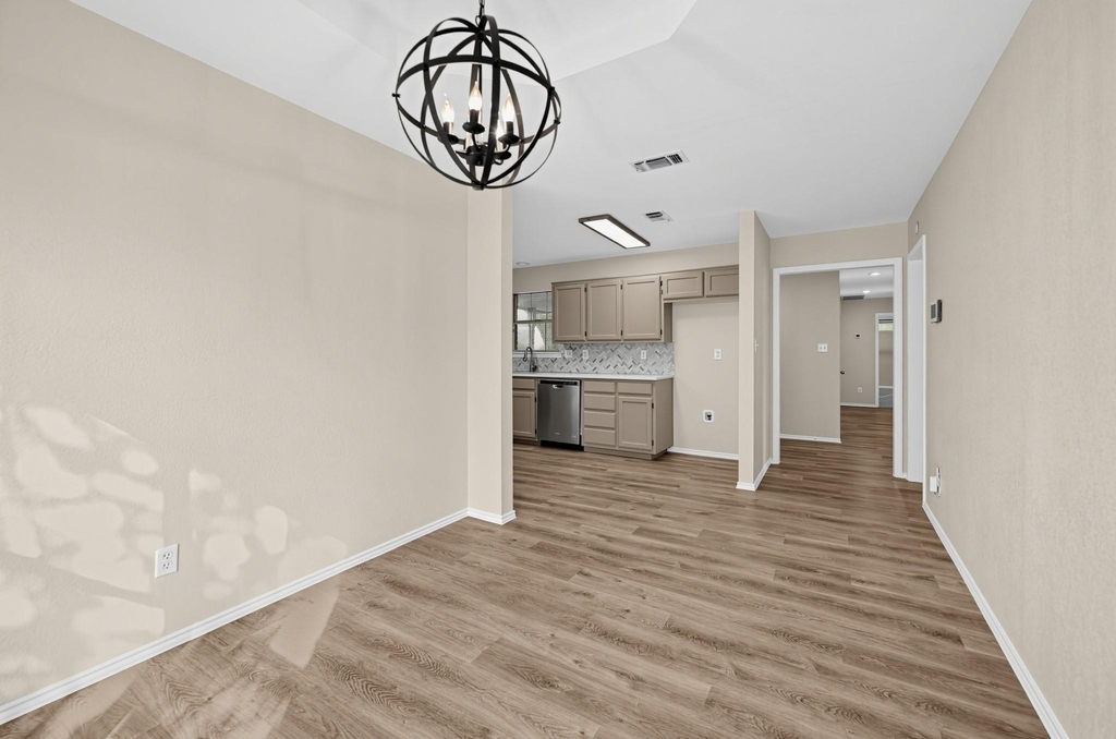 212 Burning Tree Dr - Photo 5