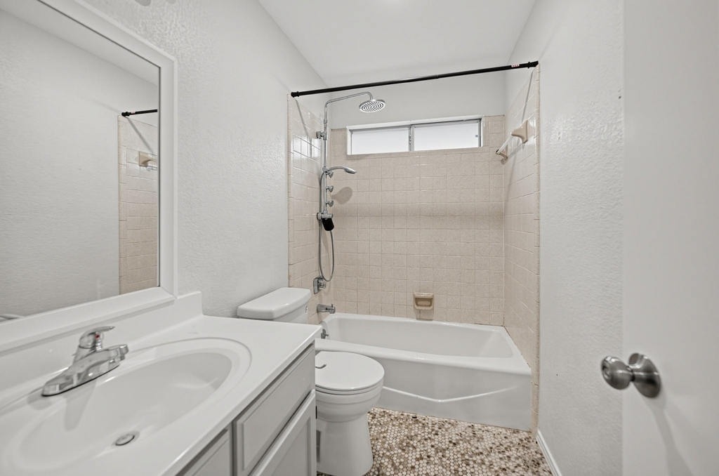 212 Burning Tree Dr - Photo 15