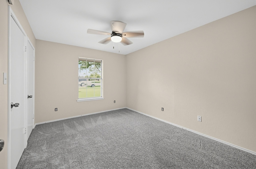 212 Burning Tree Dr - Photo 10