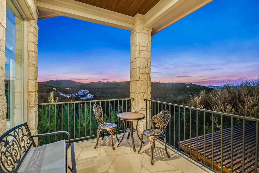 17110 Majestic Ridge Rd - Photo 23