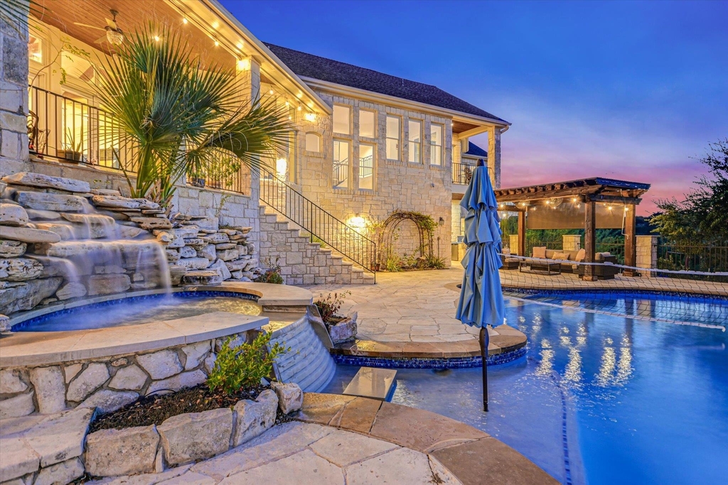 17110 Majestic Ridge Rd - Photo 29