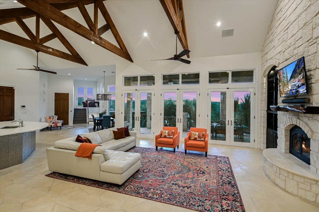 17110 Majestic Ridge Rd - Photo 4