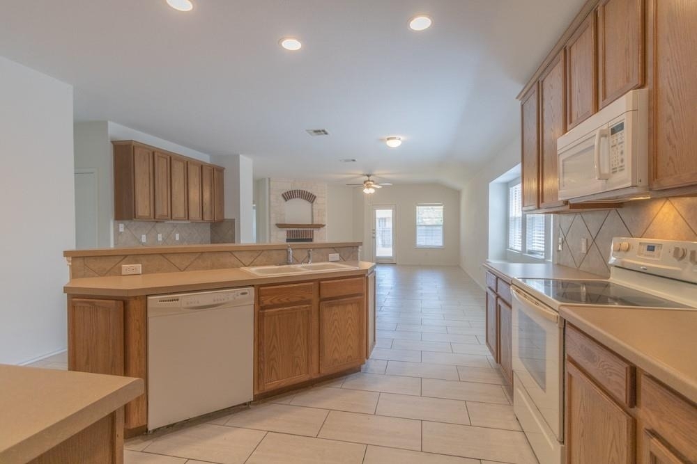 18745 Candace Loop - Photo 2