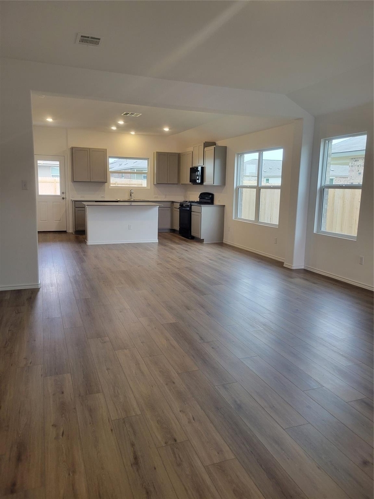 623 Waterway Ave - Photo 11
