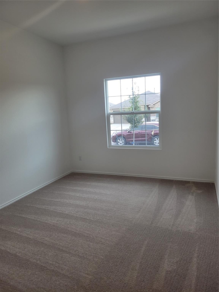 623 Waterway Ave - Photo 4