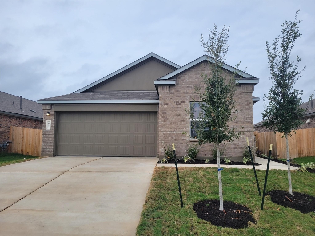 623 Waterway Ave - Photo 0