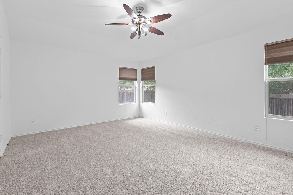 909 Saba Cv - Photo 24