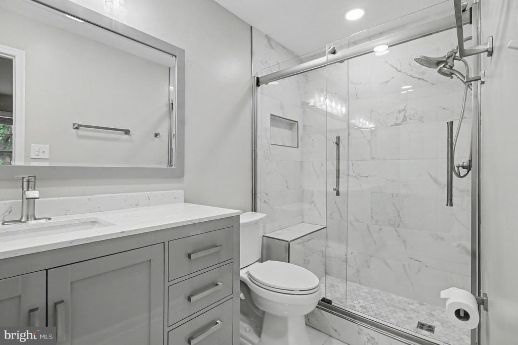 307 Tall Pines Court - Photo 10