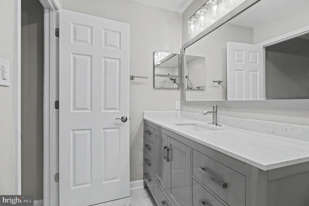 307 Tall Pines Court - Photo 12