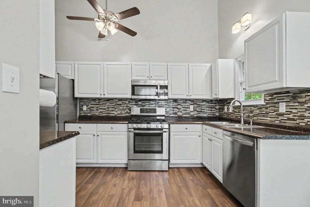 307 Tall Pines Court - Photo 2