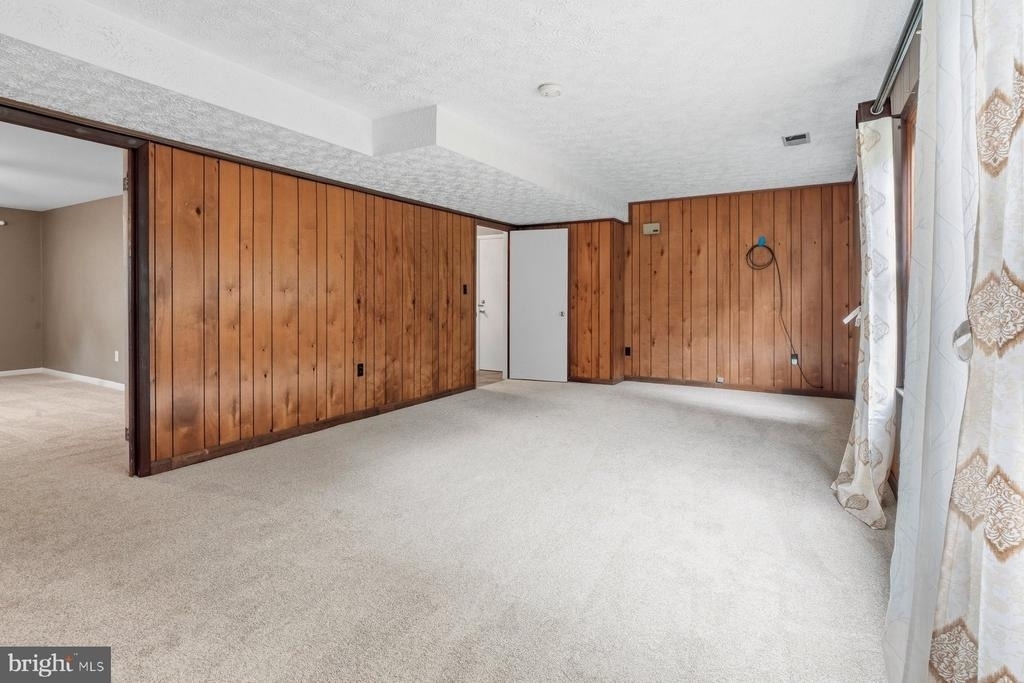 3989 Robin Hood Way - Photo 7