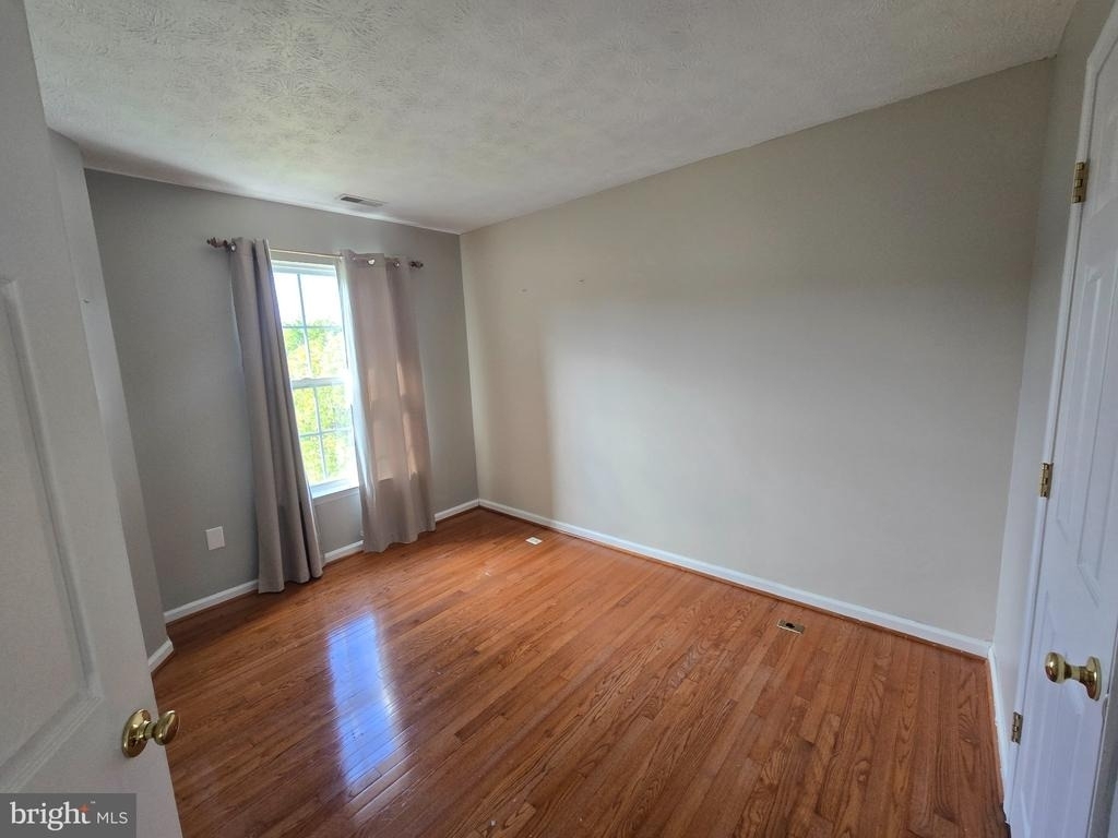 24 Hallsdale Court - Photo 9