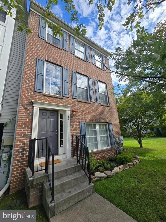 24 Hallsdale Court - Photo 1