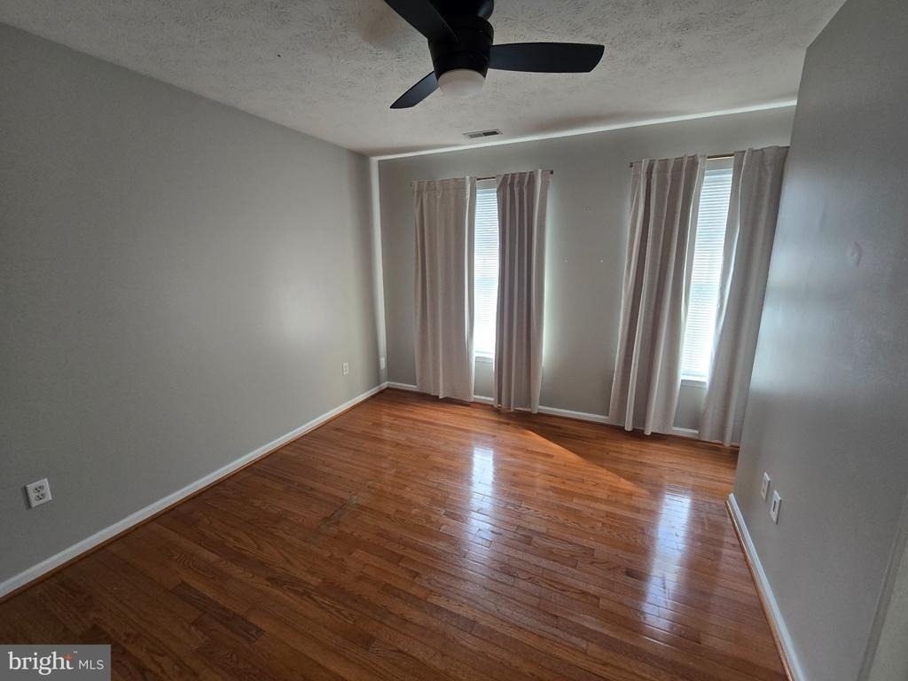24 Hallsdale Court - Photo 10