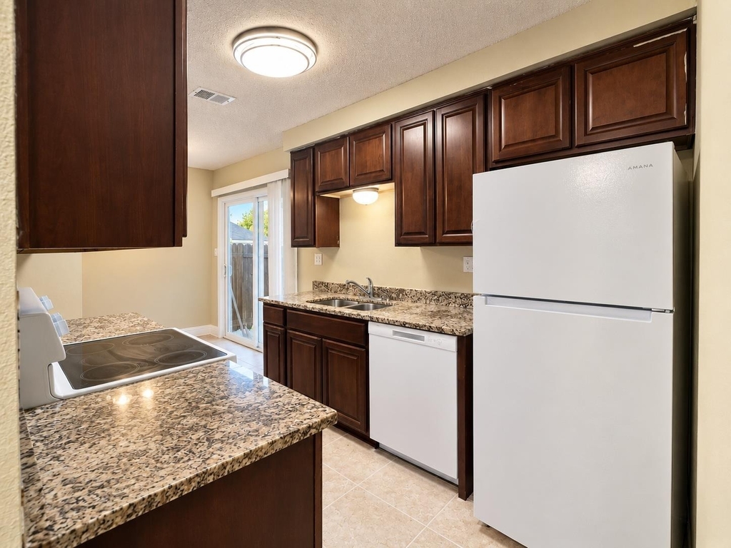 7702 Northcrest Blvd - Photo 8