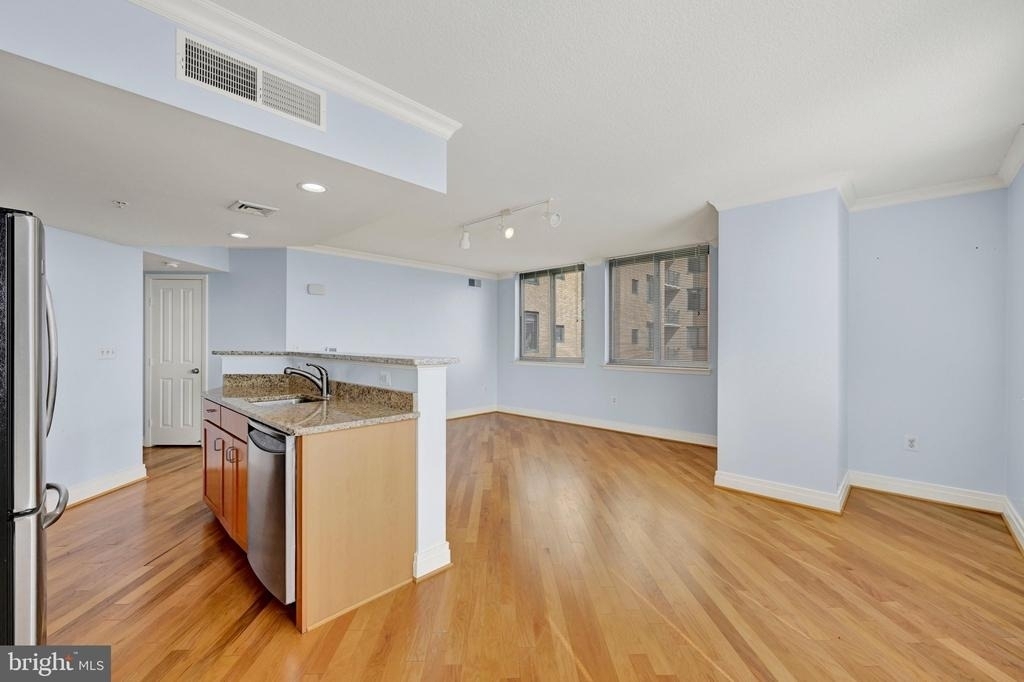414 Water Street - Photo 8