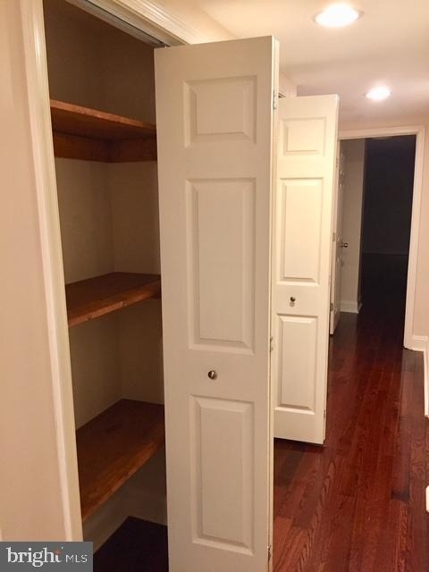 2225 Brookfield Avenue - Photo 8