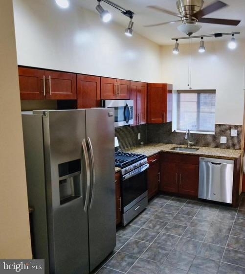 2225 Brookfield Avenue - Photo 5