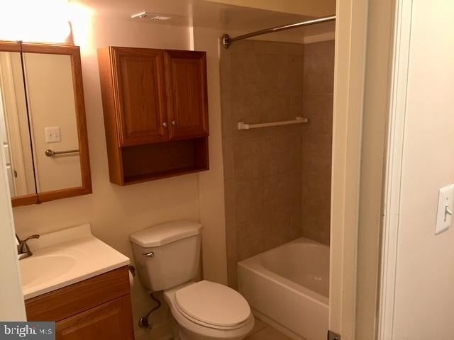2225 Brookfield Avenue - Photo 16