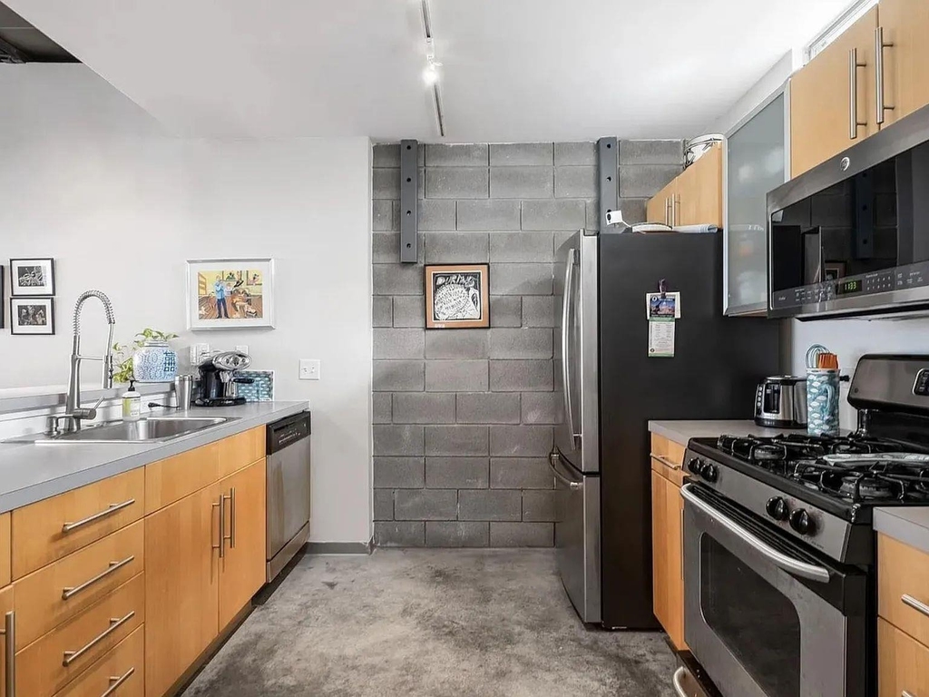 4801 S Congress Ave - Photo 2