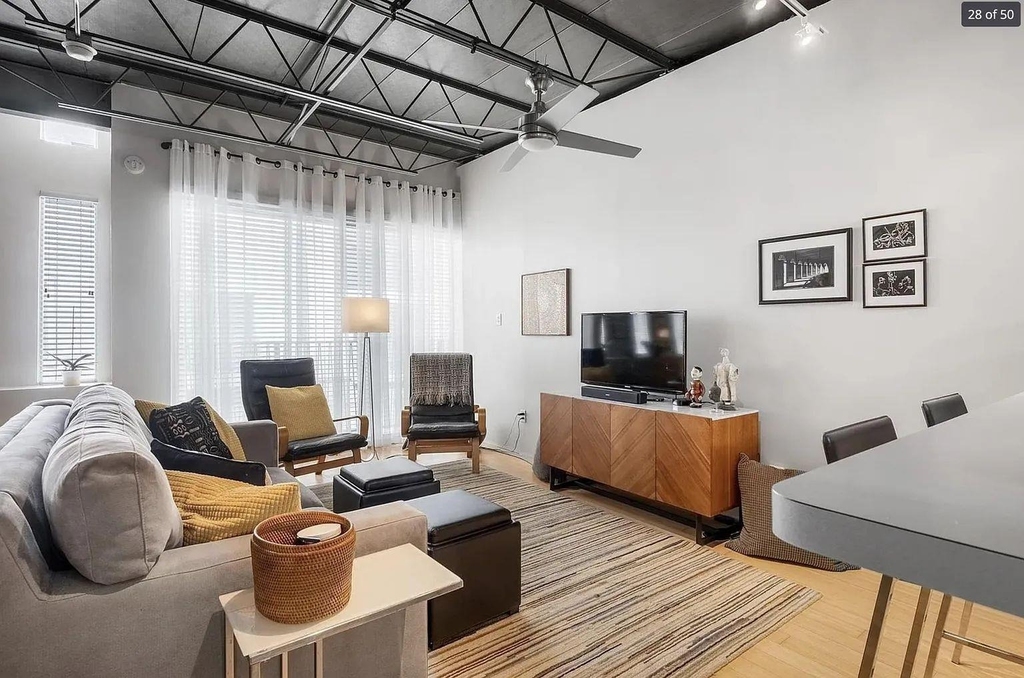 4801 S Congress Ave - Photo 1