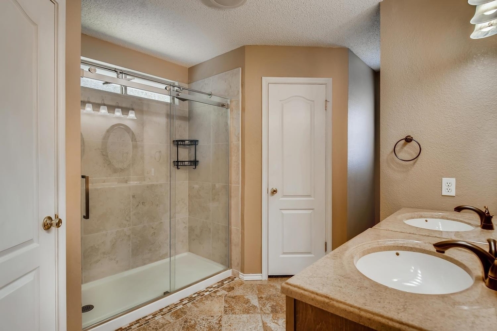 3742 Newland Dr - Photo 7