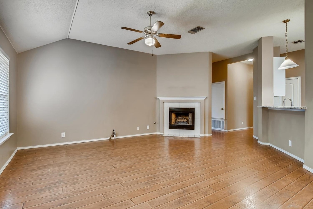3742 Newland Dr - Photo 1