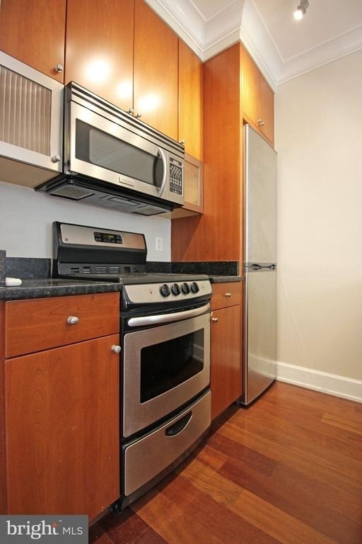 1121 24th Street Nw - Photo 7