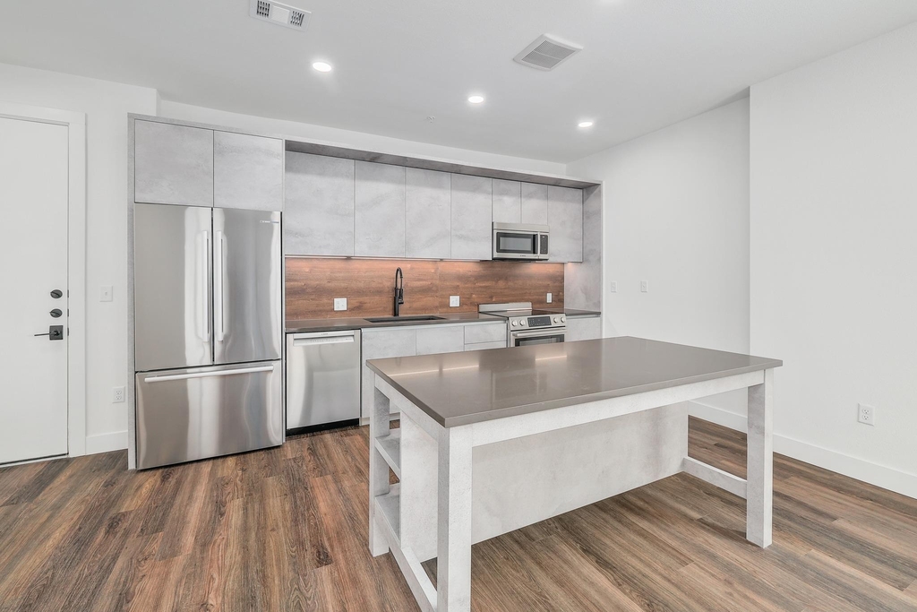 4315 S Congress Ave - Photo 8